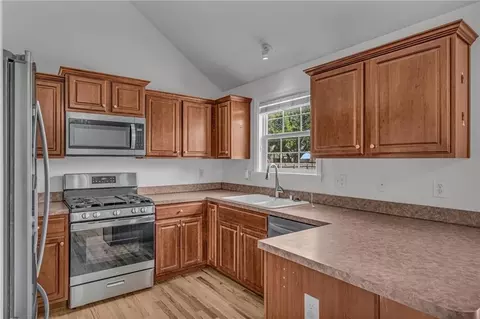 Kitchen - 931 E 14th Ter, Eudora, KS 66025 photo 2 of 4