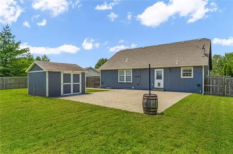 Exterior - 931 E 14th Ter, Eudora, KS 66025 photo 6 of 6