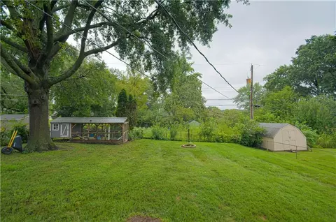 Exterior - 14700 E 39th Ter, Independence, MO 64055 photo 2 of 4