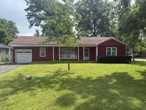 7641 Santa Fe Dr, Overland Park, KS 66204