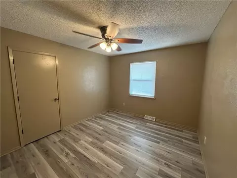 Bedroom - 4108 4110 Crackerneck Rd, Independence, MO 64055 photo 1 of 4