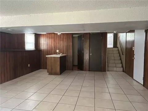 Living - 4108 4110 Crackerneck Rd, Independence, MO 64055 photo 10 of 12