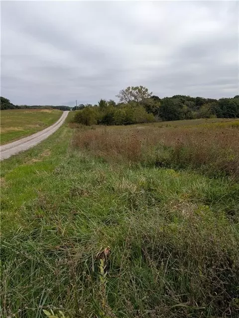 E 270th Avenue, Ridgeway, MO 64481 photo 2
