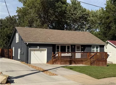 2608 W 44th Ave, Kansas City, KS 66103