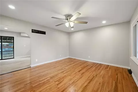 Living - 705 NE Darwin St, Lees Summit, MO 64063 photo 2 of 4