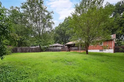 Exterior - 705 NE Darwin St, Lees Summit, MO 64063 photo 4 of 4