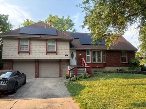 1704 NE 69th Ter, Gladstone, MO 64118