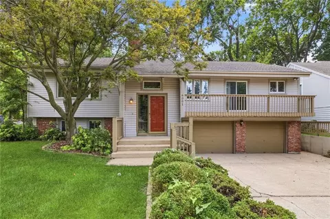 6001 W 68th St, Overland Park, KS 66204