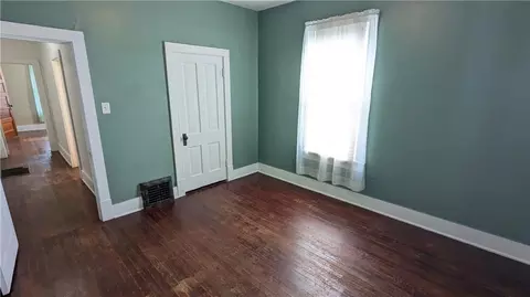 Bedroom - 503 Kickapoo St, Hiawatha, KS 66434 photo 2 of 4