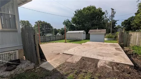 Exterior - 503 Kickapoo St, Hiawatha, KS 66434 photo 2 of 3