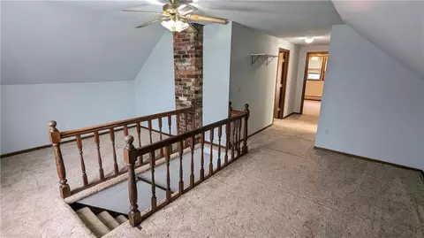 Entry Way - 503 Kickapoo St, Hiawatha, KS 66434 photo 4 of 7