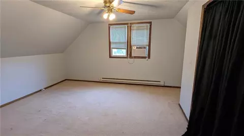 Bedroom - 503 Kickapoo St, Hiawatha, KS 66434 photo 3 of 4