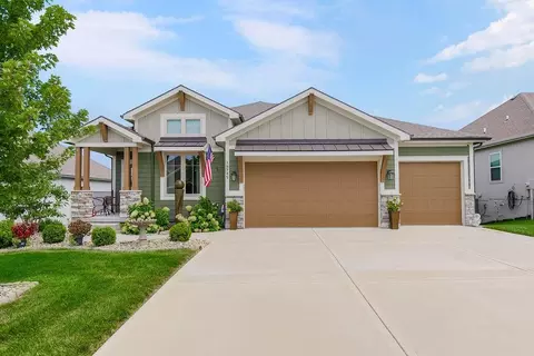 10705 N Bell St, Kansas City, MO 64155