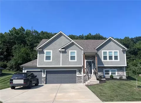 12216 E 89th Ter, Kansas City, MO 64138