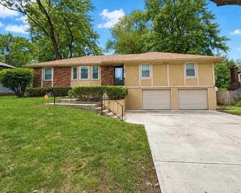 2516 N 83rd Ln, Kansas City, KS 66109
