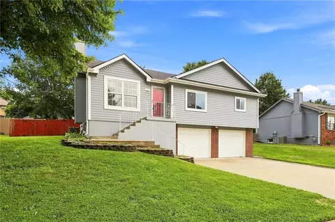 7331 N Crystal Ave, Kansas City, MO 64119