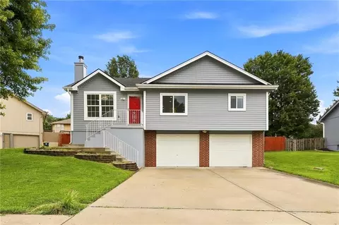7331 N Crystal Ave, Kansas City, MO 64119