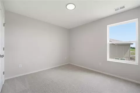 Bedroom - 1328 SE Windbreak Dr, Lees Summit, MO 64081 photo 4 of 8
