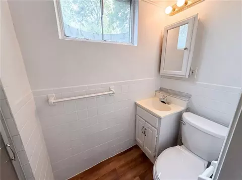 Bath - 10405 E 80th St, Kansas City, MO 64138 photo 1 of 3