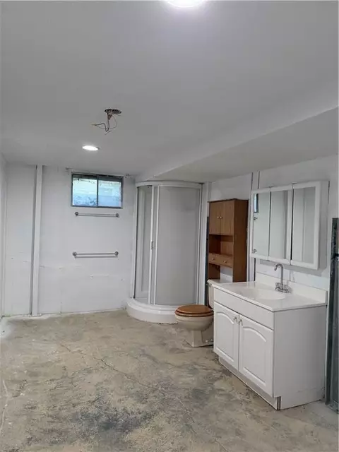Bath - 1605 S Pine St, Holden, MO 64040 photo 3 of 3