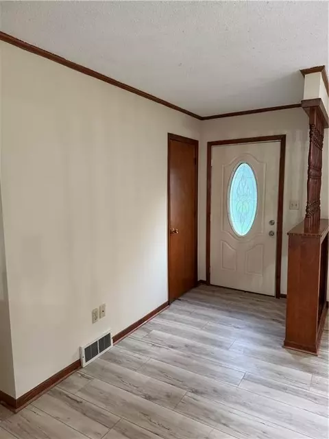 Entry Way - 1605 S Pine St, Holden, MO 64040 photo 1 of 2