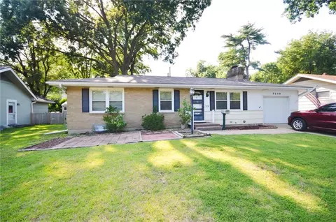 5238 N Wayne Ave, Kansas City, MO 64118