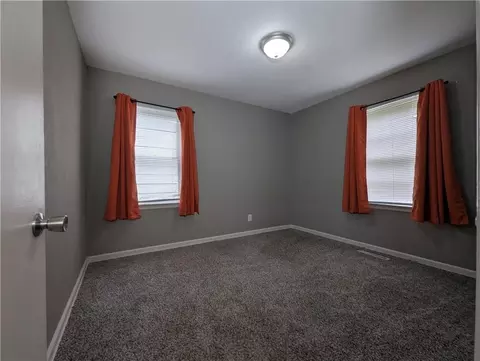 Bedroom - 9135 Richards Dr, Raytown, MO 64133 photo 5 of 9