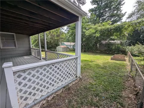 Exterior - 9135 Richards Dr, Raytown, MO 64133 photo 5 of 8