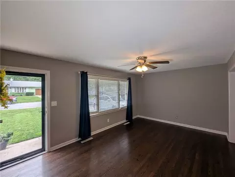 Living - 9135 Richards Dr, Raytown, MO 64133 photo 2 of 9
