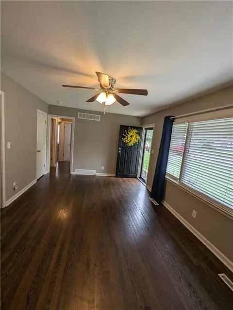 Living - 9135 Richards Dr, Raytown, MO 64133 photo 9 of 9