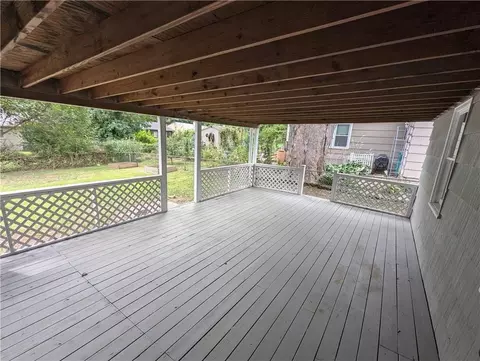 Exterior - 9135 Richards Dr, Raytown, MO 64133 photo 3 of 8