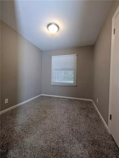Bedroom - 9135 Richards Dr, Raytown, MO 64133 photo 9 of 9