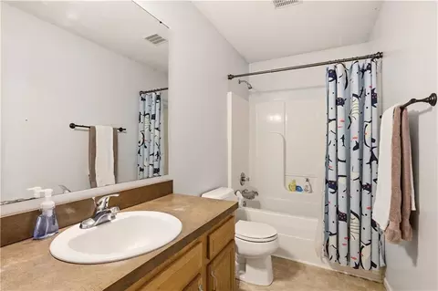 Bath - 1526 Maple St, Eudora, KS 66025 photo 4 of 4