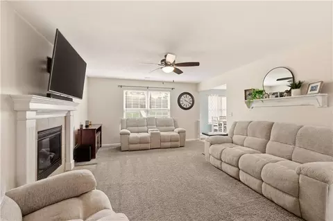 Living - 1526 Maple St, Eudora, KS 66025 photo 3 of 5