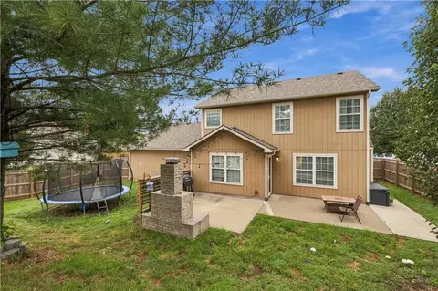 Exterior - 1526 Maple St, Eudora, KS 66025 photo 6 of 6