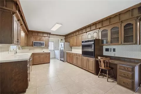 Kitchen - 4332 S Dover Ave, Independence, MO 64055 photo 1 of 4