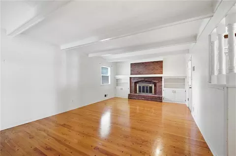 Living - 4332 S Dover Ave, Independence, MO 64055 photo 5 of 7
