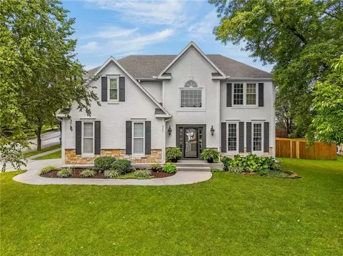 8201 NW 80th Ter, Kansas City, MO 64152