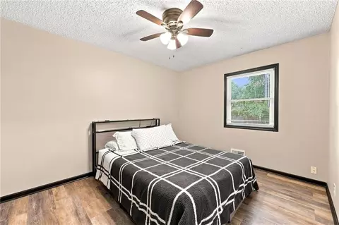 Bedroom - 13700 E 39th St, Independence, MO 64055 photo 1 of 4