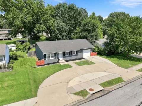 View/Area - 13700 E 39th St, Independence, MO 64055 photo 2 of 4
