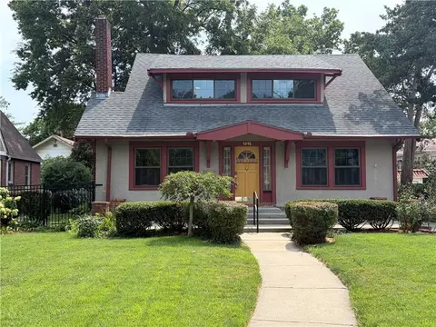 1315 W 50th Ter, Kansas City, MO 64112