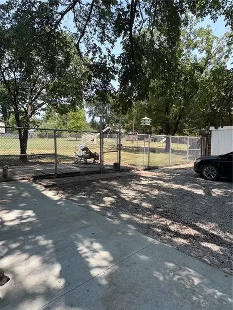 Exterior - 306 Maple Rd, Cedar Vale, KS 67024 photo 10 of 20