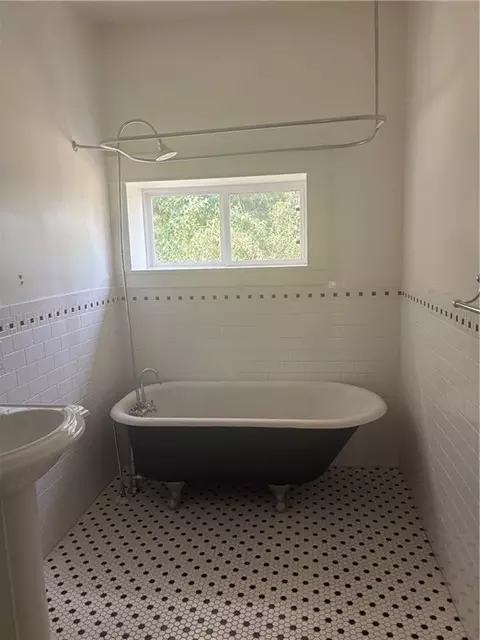 Bath - 306 Maple Rd, Cedar Vale, KS 67024 photo 3 of 5