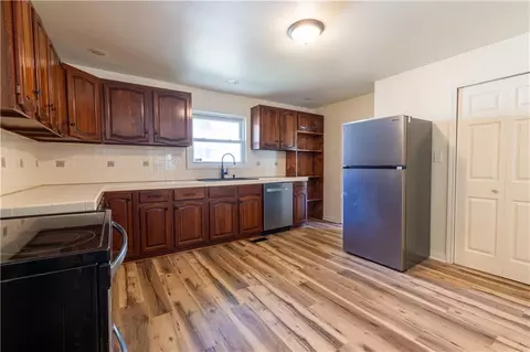 Kitchen - 3023 Mitchell Ave, Saint Joseph, MO 64507 photo 3 of 3