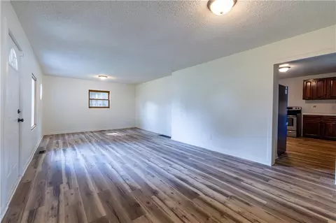 Living - 3023 Mitchell Ave, Saint Joseph, MO 64507 photo 3 of 4