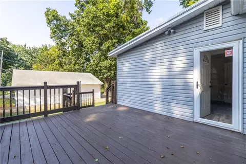 Exterior - 3023 Mitchell Ave, Saint Joseph, MO 64507 photo 3 of 6