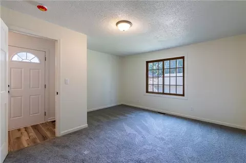 Bedroom - 3023 Mitchell Ave, Saint Joseph, MO 64507 photo 7 of 9