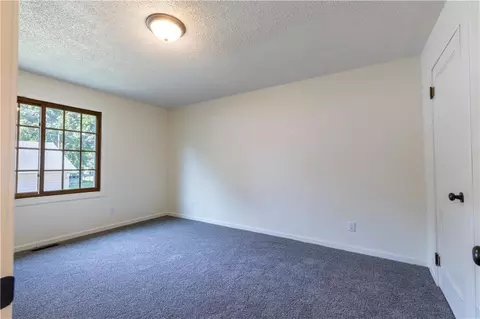 Bedroom - 3023 Mitchell Ave, Saint Joseph, MO 64507 photo 5 of 9