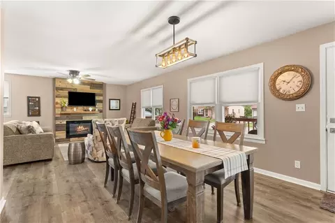 Dining - 16109 E 17th St, Independence, MO 64050 photo 2 of 3