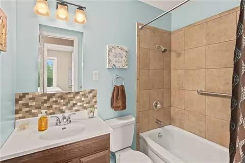 Bath - 16109 E 17th St, Independence, MO 64050 photo 2 of 2